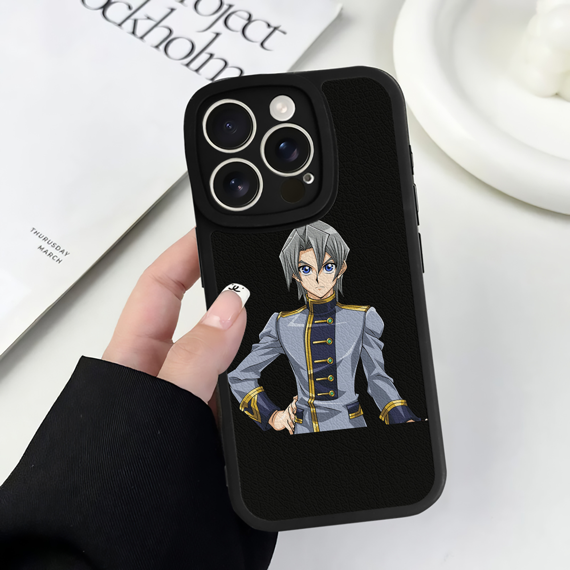 遊☆戯☆王 Yu-Gi-Oh! 【iPhone 16シリーズ対応】シリコンスマホケース（レザー調） 材質：シリコン